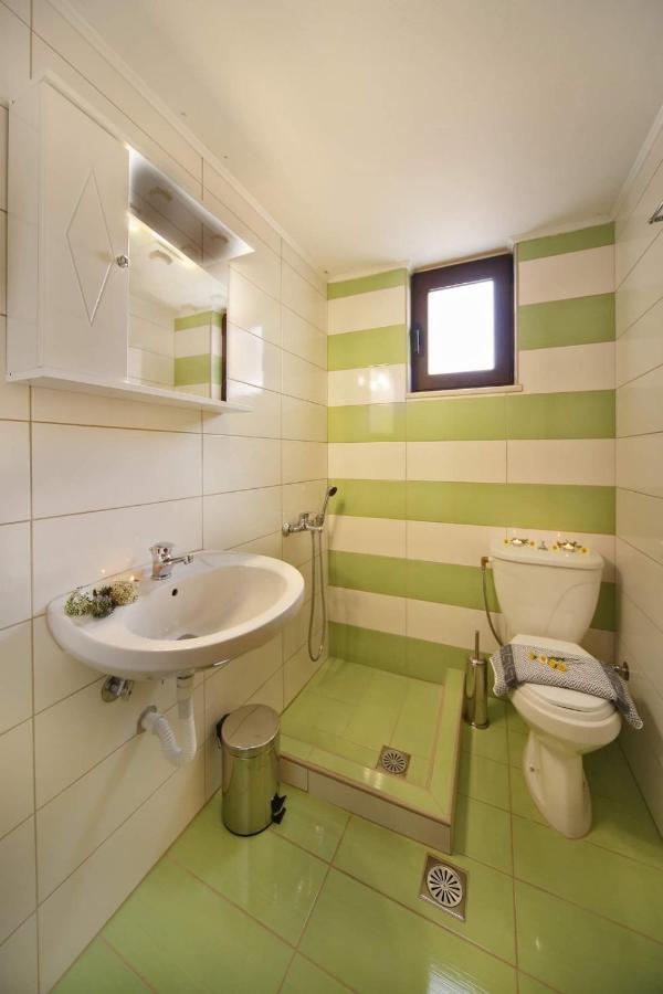 Sfakia Thea Apartments Luaran gambar